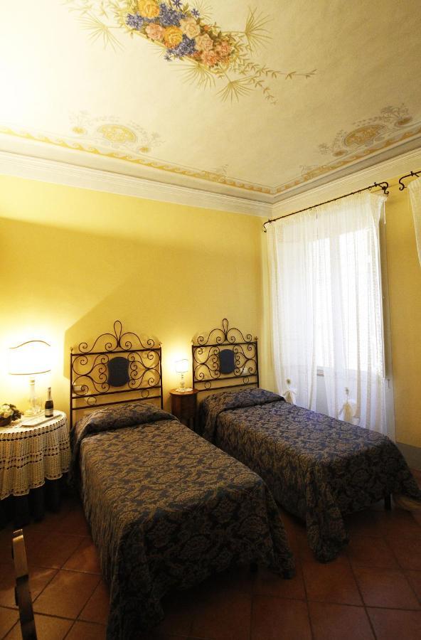 Bed and Breakfast Antica Residenza Cicogna Сієна Екстер'єр фото