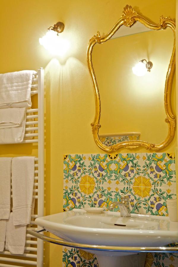 Bed and Breakfast Antica Residenza Cicogna Сієна Екстер'єр фото